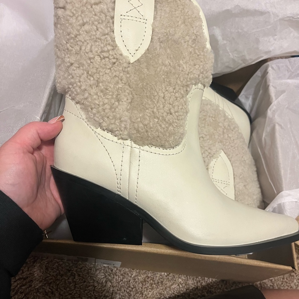 Free People Artic Fox Boots with Shearling Detail *final price* - Picture 6 of 10